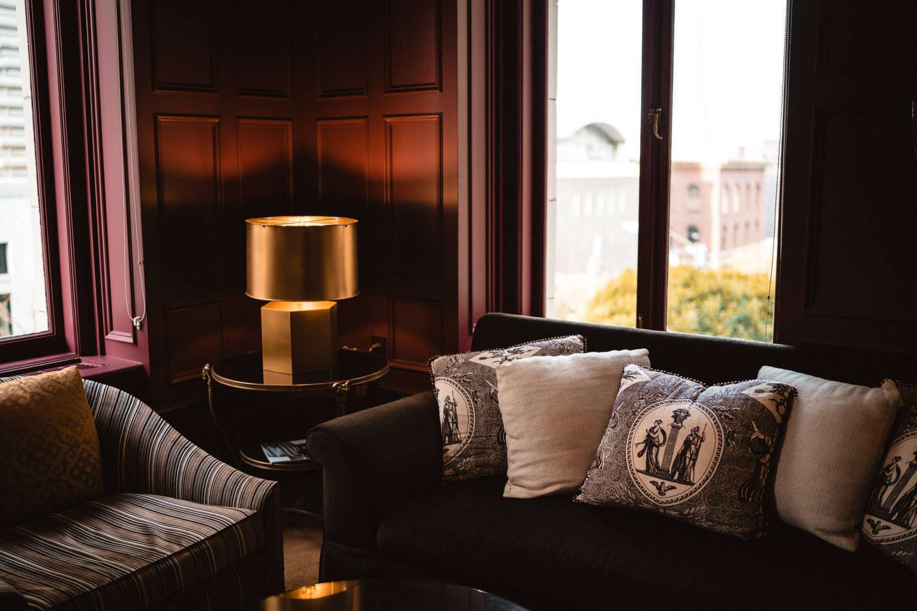 LUXURY SINGLE